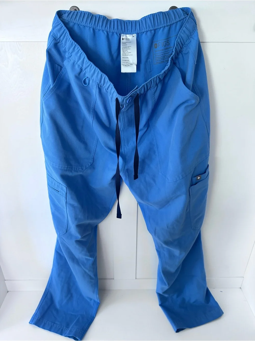 Figs Men's Cairo Cargo Scrub Pants Ceil Blue - Size L